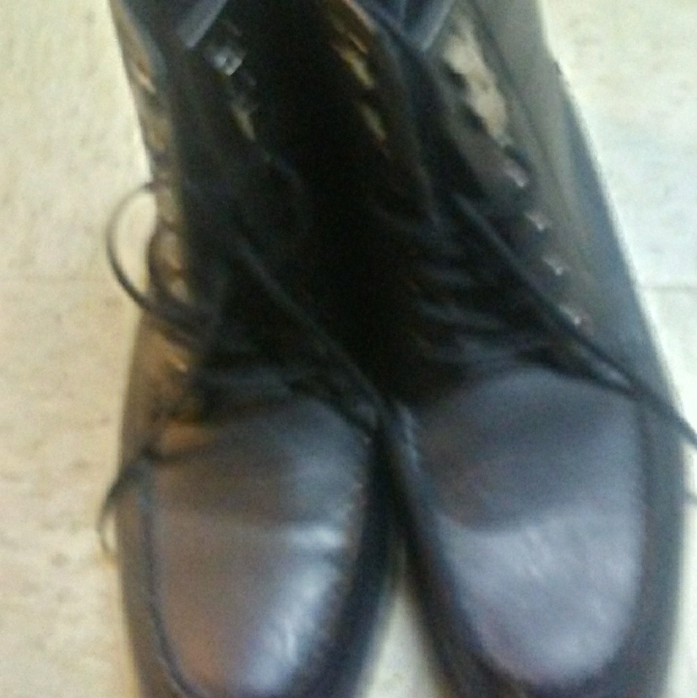Size 12 men's Forever 21 boots